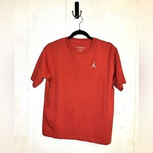 NWT Women’s Rust Colored Air Jordan Relaxed Fit Small Short Sleeve Crew Neck Tee